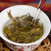 2015年春布朗山古树茶生饼--布朗之春