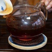 2015年易武醇香普洱熟茶357克