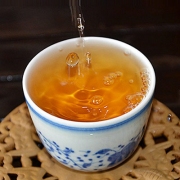 2007年哥德堡瑞聘号普洱老生茶纪念饼