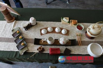 ��ϯ�Ļ���Ԫ��