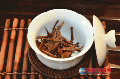 ����۱�����Ҫ��3������