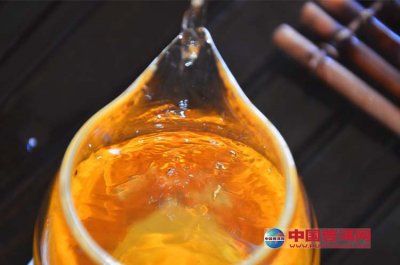 ��ͬ��Ҷ�����и������ȷ����